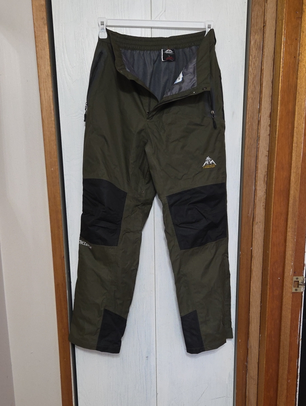Men's Olive Green Outdoor Pants with Black Reinforced Panels